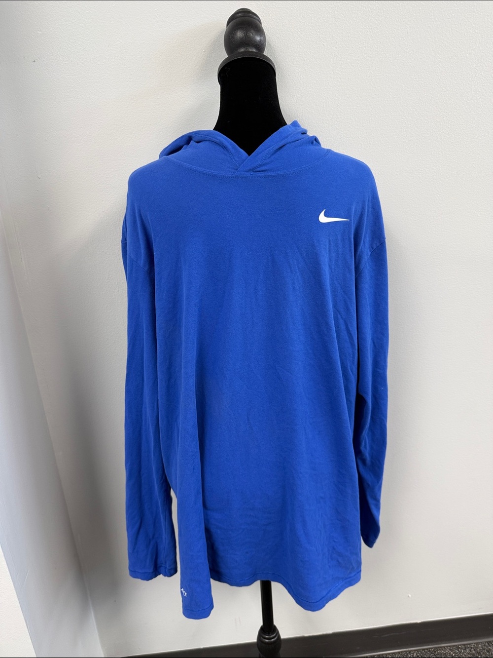 Nike Men's Royal Blue Long-Sleeve Hoodie Shirt